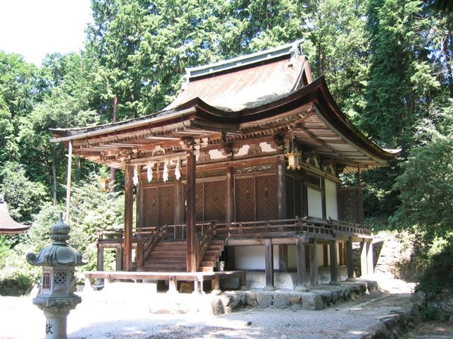 See a Shrine Visited by Fans From Around the World